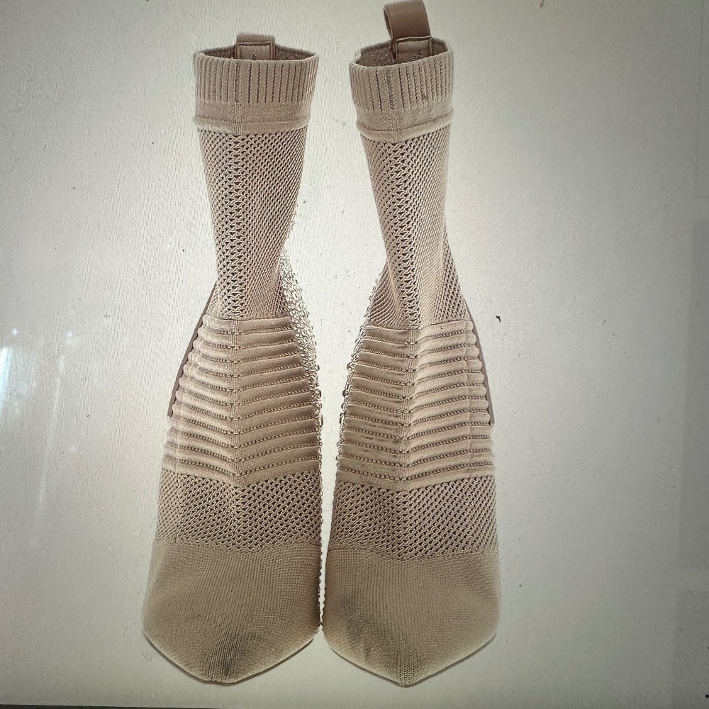 Steve madden bootie. S O L D...